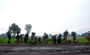 L'armée de RDC a intensifié son offensive dans la province instable du Nord-Kivu (est) contre des mutins ex-rebelles qu'elle combat depuis près de deux semaines et qui résistent malgré un premier bombardement aérien de leurs positions samedi