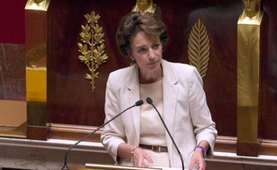 Les députés ont entamé lundi l'examen de la première réforme des retraites de la gauche par des passes d'armes sur la portée du texte avant de s'attaquer mardi à l'allongement de la durée de cotisation, point central de la réforme vivement critiqué par la droite et le Front de gauche.