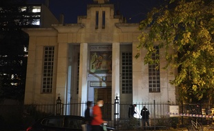 Une enquête a été ouverte samedi soir à Lyon depuis les coups de feu dirigés contre un prêtre devant l'église du 7e arrondissement.