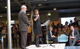 Paris, le 3 novembre 2014, Anne Hidalgo et Jean-Louis Missika ont présenté leur appel à projets urbains innovantes pour 23 sites à Paris.