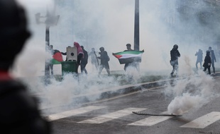 Des heurts se sont produits lors de la manifestation pro-palestinienne non autorisée, à Paris, le 15 mai 2021.