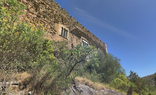 Le château de Castelnou.