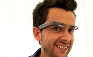 Google Glass sera commercialisé pour le grand public en 2014.