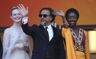 Les jurés Elle Fanning, Alejandro Gonzalez Inarritu et Maimouna N'Diaye le 25 mai à Cannes
