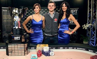 Le Russe Andrey Pateychuk remporte le World Poker Tour à Prague et empoche 450.000 euros.