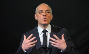 Stephane Richard, le PDG d'Orange donne un discours lors de l'événement "Essentiels 2020" le 17 mars 2015 à Paris