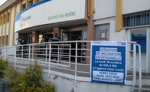 L'agence CPAM Saint-Louis, devenue centre de vaccination éphémère, le 18 octobre.