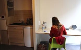 Dans une chambre universitaire de Toulouse. Illustration.