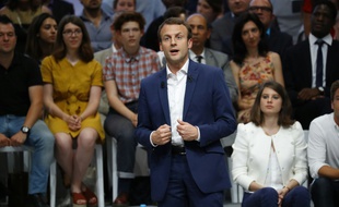 Emmanuel Macron à la Mutualité, le 12 juillet 2016 à Paris
