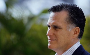 L'équipe de campagne de Barack Obama a redoublé de coups lundi contre le républicain Mitt Romney après sa cinglante défaite à la primaire de Caroline du Sud, preuve selon les démocrates que les Américains rejettent la personnalité et les propositions de leur concurrent.