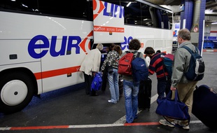 Le groupe Transdev, propriétaire d'Eurolines, a lancé ce mardi 4 juin Isilines, qui proposera, à partir du 10 juillet, 17 lignes d'autocars longue distance en France