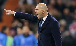 Zizou était excité comme une puce sur son banc de touche face au Barça.
