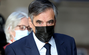 Une peine de cinq ans de prison, dont un ferme, a été requise contre François Fillon