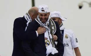 Zinedine Zidane et Karim Benzema le 29 mai 2016 à Madrid