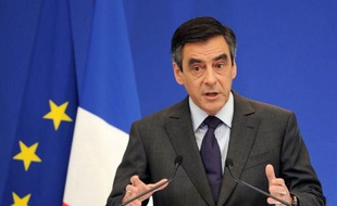 François Fillon a accusé mardi la gauche "de faire des agences de notation des auxiliaires de son combat partisan", dans des déclarations devant les députés UMP, rapportées de source proche du groupe et confirmées dans son entourage.