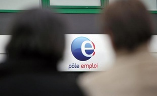 L'emploi intérimaire a enregistré une baisse de 8,3% en décembre 2011 par rapport à décembre 2010, avec un recul très fort chez les moins qualifiés, selon le baromètre Prisme emploi diffusé vendredi