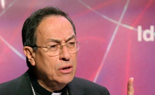 Le pape va lancer au Mexique un message "clair" aux "trafiquants qui prétendent être catholiques", a affirmé à l'AFP le cardinal hondurien Oscar Andres Rodriguez Maradiaga, président de Caritas International, pour qui l'Eglise latino-américaine, concurrencée par les groupes protestants, doit "retrouver un coeur missionnaire".
