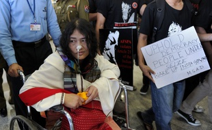 Photographie prise le 3 mars 2013 d'Irom Sharmila, à l'aéroport international Indira Gandhi de New Delhi.