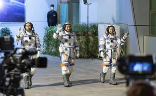 Les trois astronautes de la mission Shenzhou-13, sont partis six mois dans l'espace pour le chantier de la station spatiale chinoise, afin de poursuivre sa construction.