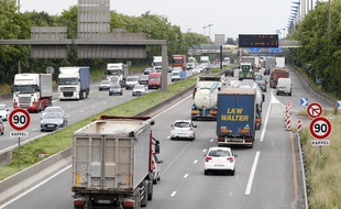Circulation sur l'autoroute A1 entre Paris et Lille.