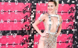 Miley Cyrus aux MTV Video Music Awards en aout 2015