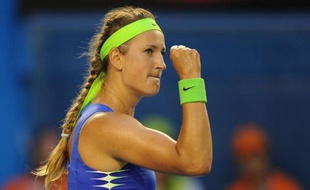 La Bélarusse Victoria Azarenka, tête de série N.3, a remporté l'Open d'Australie en battant en finale la Russe Maria Sharapova (N.4) en deux sets 6-3, 6-0, samedi à Melbourne.