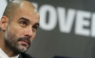 Pep Guardiola lors du match entre le Bayern Munich et Hanovre le 19 décembre 2015.