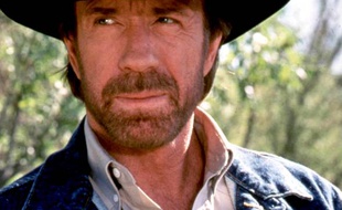 Chuck Norris a annoncé qu'il arrêtait sa carrière pour s'occuper de son épouse.
