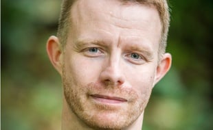 Régis, candidat de Koh-Lanta, l'île des héros.