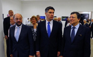 Menacée de sanctions par la Commission européenne, la Croatie, dernier membre en date de l'Union européenne, a cédé mercredi aux pressions de Bruxelles et annoncé qu'elle allait renoncer à une dérogation qu'elle s'est, elle-même, accordée en matière de mandat d'arrêt européen.