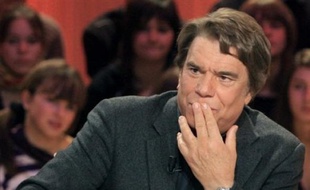 Un ancien proche de Bernard Tapie relate dans un livre paru jeudi une tentative de "chantage" de l'ex-directeur général de l'OM Jean-Pierre Bernès sur Tapie, jetant une lumière nouvelle sur le procès de l'affaire de corruption du match Valenciennes-Marseille en 1993.
