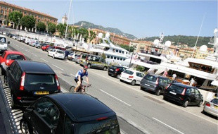 En 2014, ces parkings auront disparu sur les quais, qui seront « mis en lumière ».