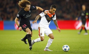 Alex Teixeira a assuré après la rencontre entre le PSG et le Shakhtar en Ligue des champions que le club parisien était intéressé par sa venue.