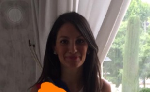 Feiza Ben Mohamed a dû retirer sa photo avec une écharpe tricolore.