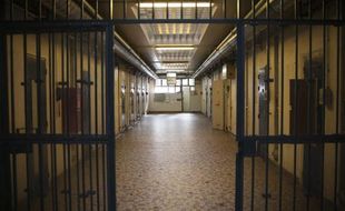 Un couloir de la prison de la Santé à Paris, en 2014