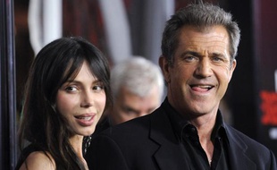 Mel Gibson et Oksana Grigorieva assistent à la première du film "Edge of Darkness" à Los Angeles, le 26 janvier 2010.
