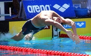 Battu pour la première fois de sa carrière par Michael Phelps, en mai à Santa Clara (Californie), le maître dossiste Aaron Peirsol aura à coeur de se repositionner au sommet.