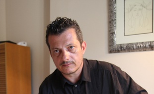 " Je conteste la légitime défense ".