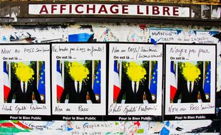 Des affiches contre le pass sanitaire. (illustration)