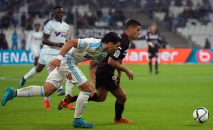 Karim Rekik à la lutte avec Hatem Ben Arfa le 8 novembre à Marseille