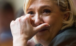 Marine Le Pen était persona non grata à l'hommage populaire de Johnny Hallyday. La famille du rockeur n'a pas souhaité sa présence.