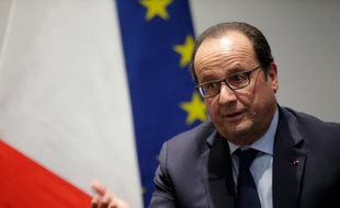 Le président François Hollande au Bourget le 30 novembre 2015
