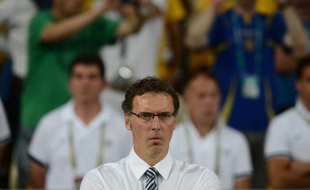 Le sélectionneur de l'équipe de France Laurent Blanc, "déçu" par la défaite contre la Suède (2-0) et la 2e place du groupe D, a déclaré mardi qu'il faudrait désormais réaliser "un exploit" pour éliminer l'Espagne, championne du monde et d'Europe en quart de finale de l'Euro-2012.