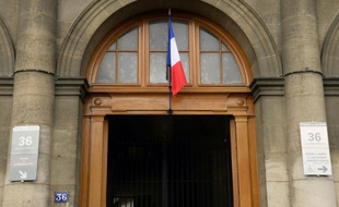 Vue en date du 9 août 2014 de l'entrée de la police judicaire quai des Orfèvres à Paris