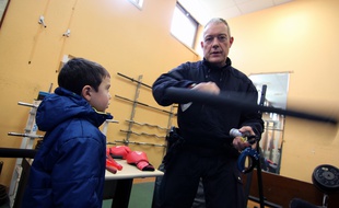 Etienne, 5 ans, a visité le commissariat de police de Rennes mercredi 11 février 2015.