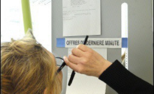 Le nombre d'intentions de contrats nouvelles embauches (CNE) déclarées par les entreprises s'est élevé à 58.000 en janvier en données brutes, portant à 303.900 le nombre de CNE depuis leur création en août, selon l'Acoss (Agence centrale des organismes de securité sociale).
