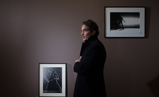 Sebastian Farran, manager de Johnny Hallyday pose dans les locaux de sa societe de management le 22 mars 2018.