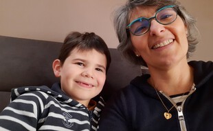 Bénédicte Travers et son fils Maxence