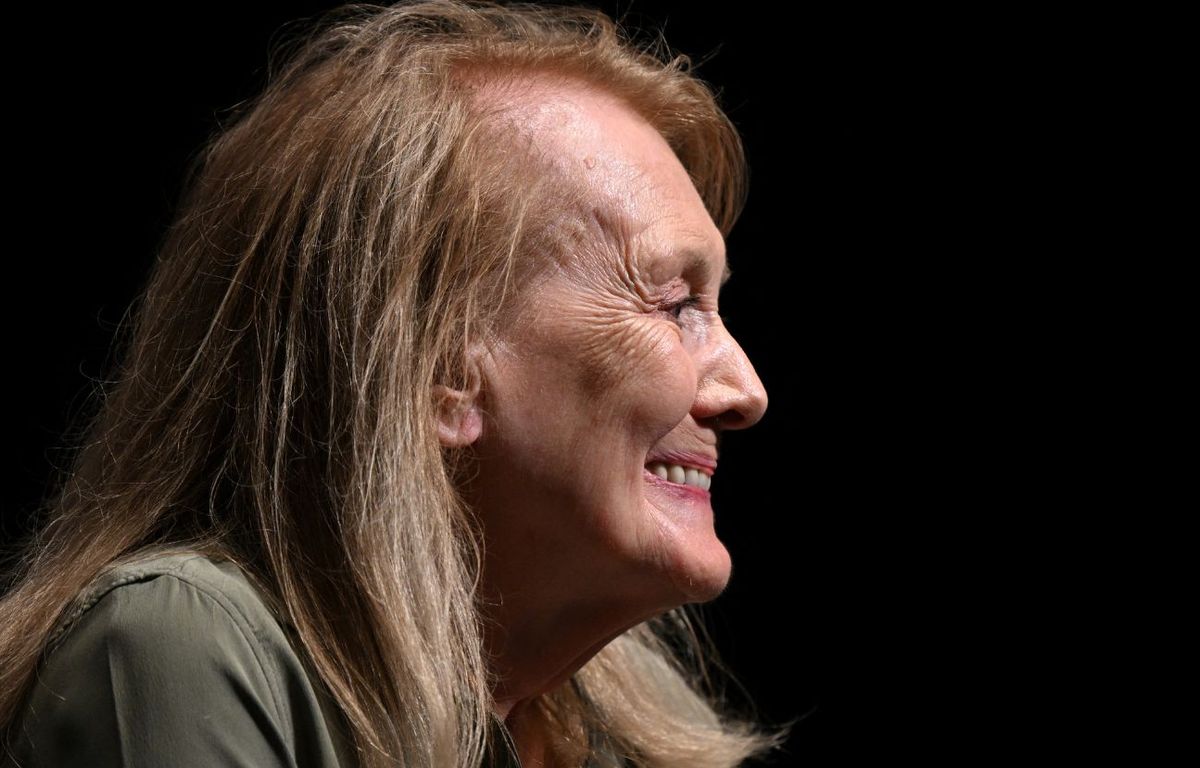 La Voix De La Reaction Mots Fléchés Prix Nobel de littérature : Annie Ernaux, la voix des transfuges de classe