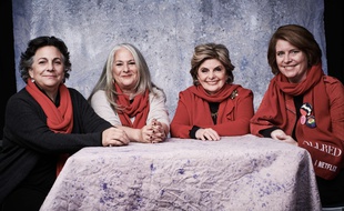 L'équipe du documentaire «Seeing Allred» (Roberta Grossman, Marta Kauffman, Gloria Allred et Sophie Sartain) au festival de Sundance, le 22 janvier 2018.